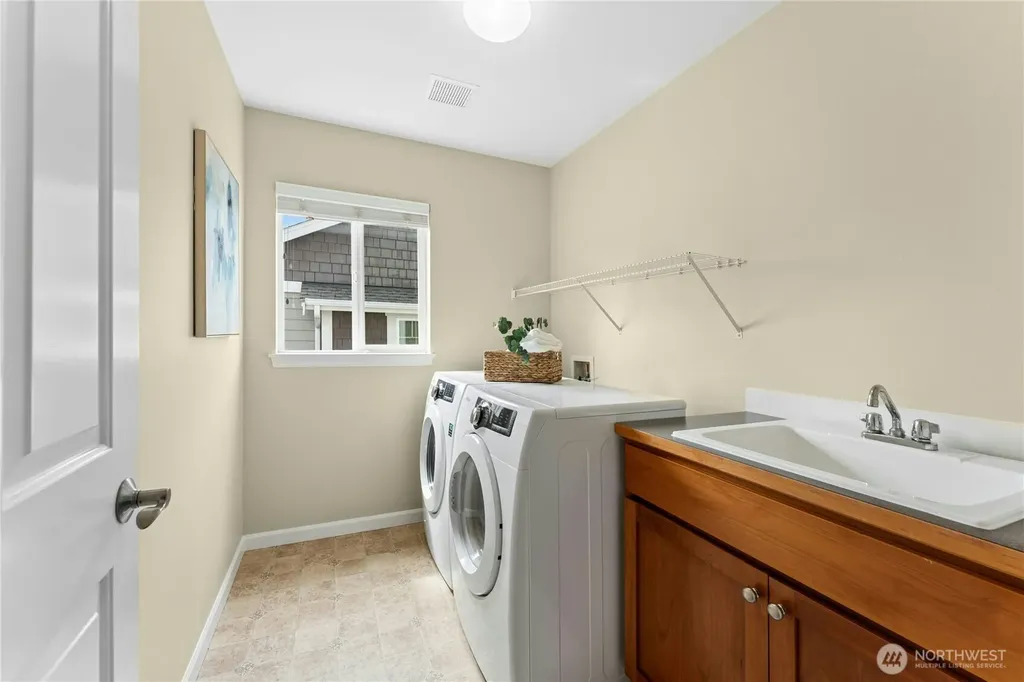 3127 NE Magnolia Street Issaquah WA 98029