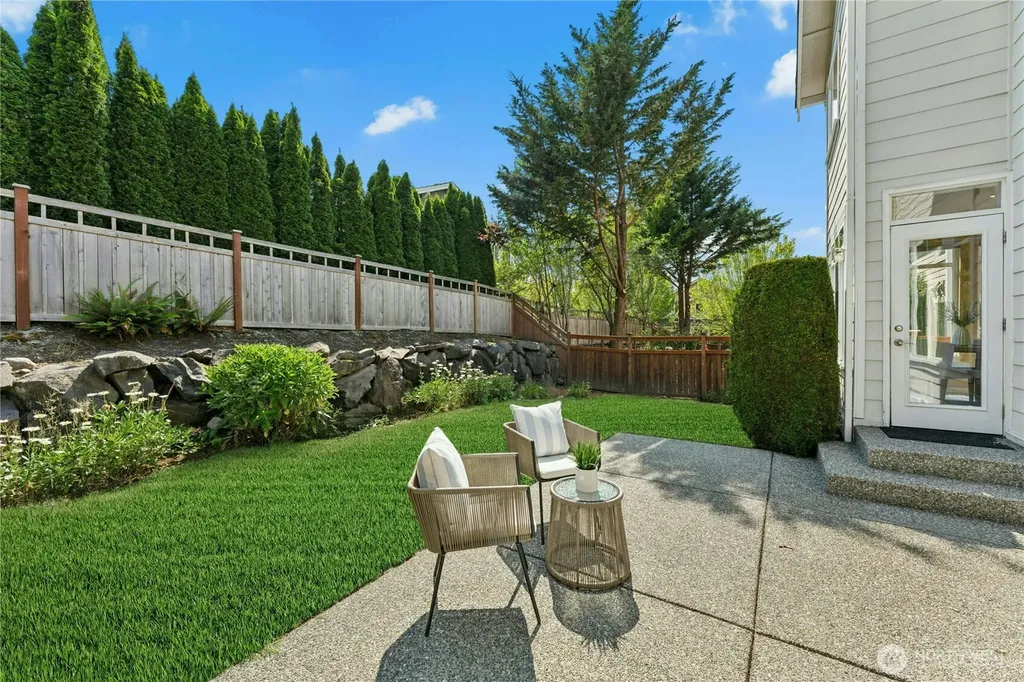 3127 NE Magnolia Street Issaquah WA 98029