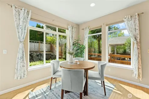 3127 NE Magnolia Street Issaquah WA 98029
