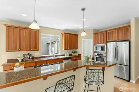 3127 NE Magnolia Street Issaquah WA 98029