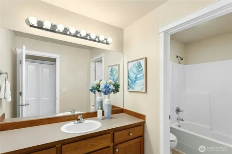 3127 NE Magnolia Street Issaquah WA 98029