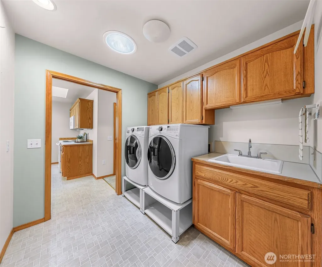 4705 Desmond Street Bellingham WA 98229