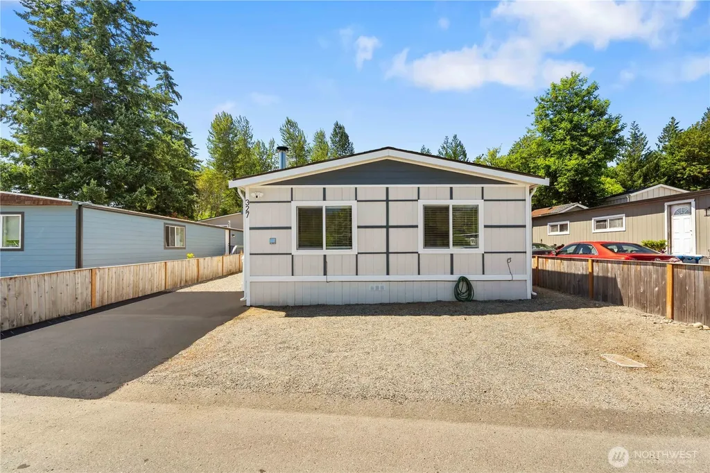 31108 3rd Avenue Black Diamond WA 98010