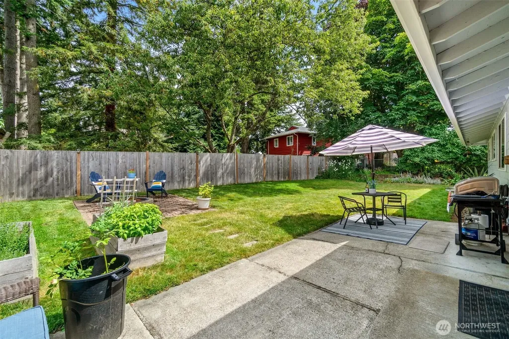 4303 225th Street SW Mountlake Terrace WA 98043