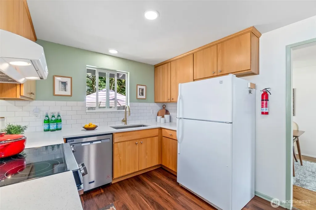 4303 225th Street SW Mountlake Terrace WA 98043