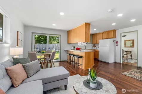 4303 225th Street SW Mountlake Terrace WA 98043