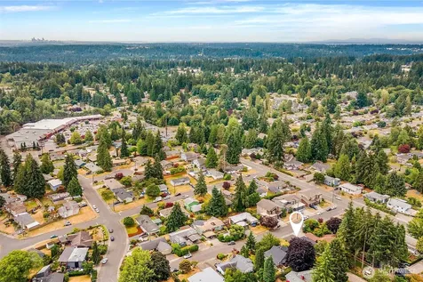 4303 225th Street SW Mountlake Terrace WA 98043