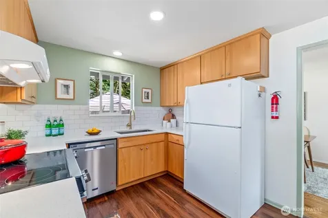 4303 225th Street SW Mountlake Terrace WA 98043