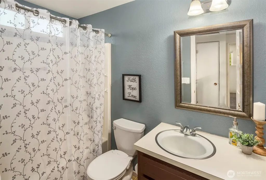 920 Callahan Drive Bremerton WA 98310