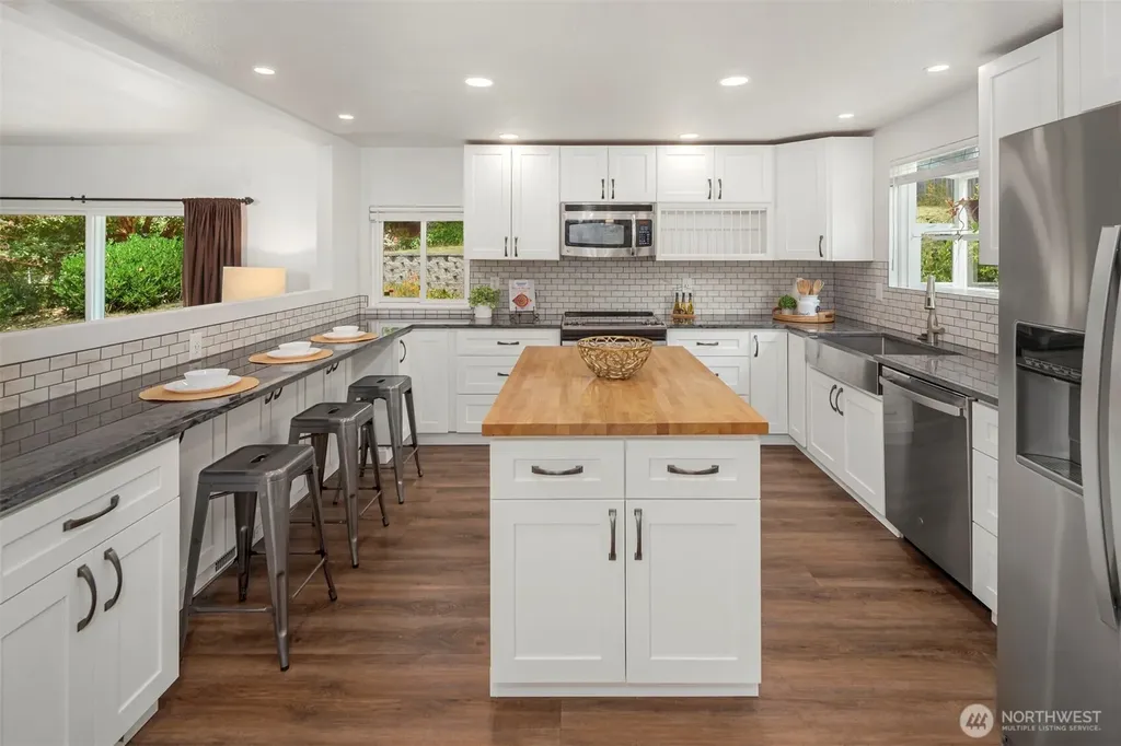920 Callahan Drive Bremerton WA 98310