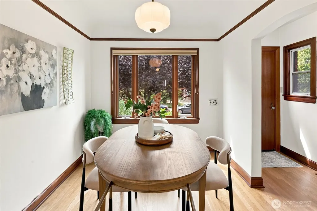 7754 Jones Avenue NW Seattle WA 98117