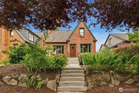 7754 Jones Avenue NW Seattle WA 98117