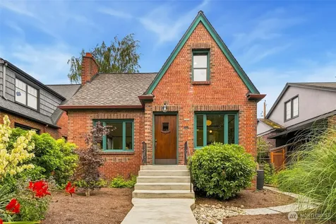 7754 Jones Avenue NW Seattle WA 98117