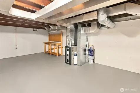 7754 Jones Avenue NW Seattle WA 98117