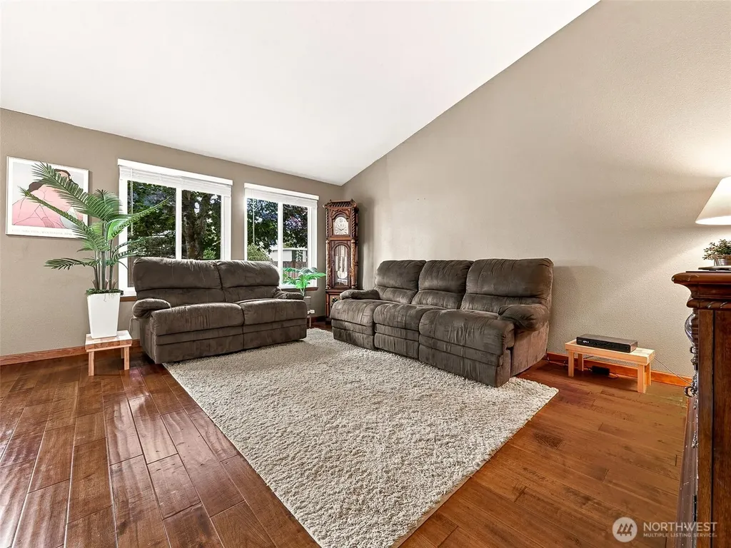 13711 SE 199th Place Renton WA 98058