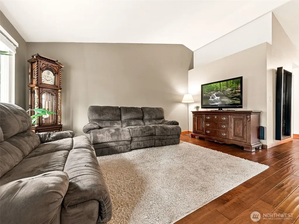 13711 SE 199th Place Renton WA 98058