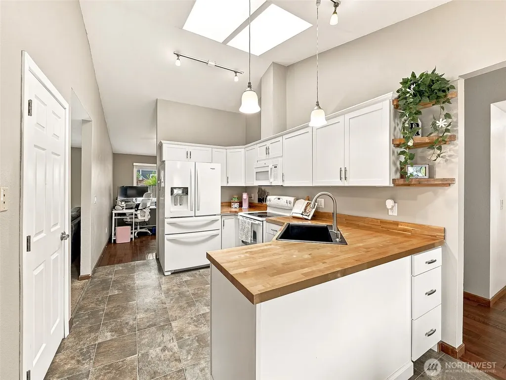 13711 SE 199th Place Renton WA 98058