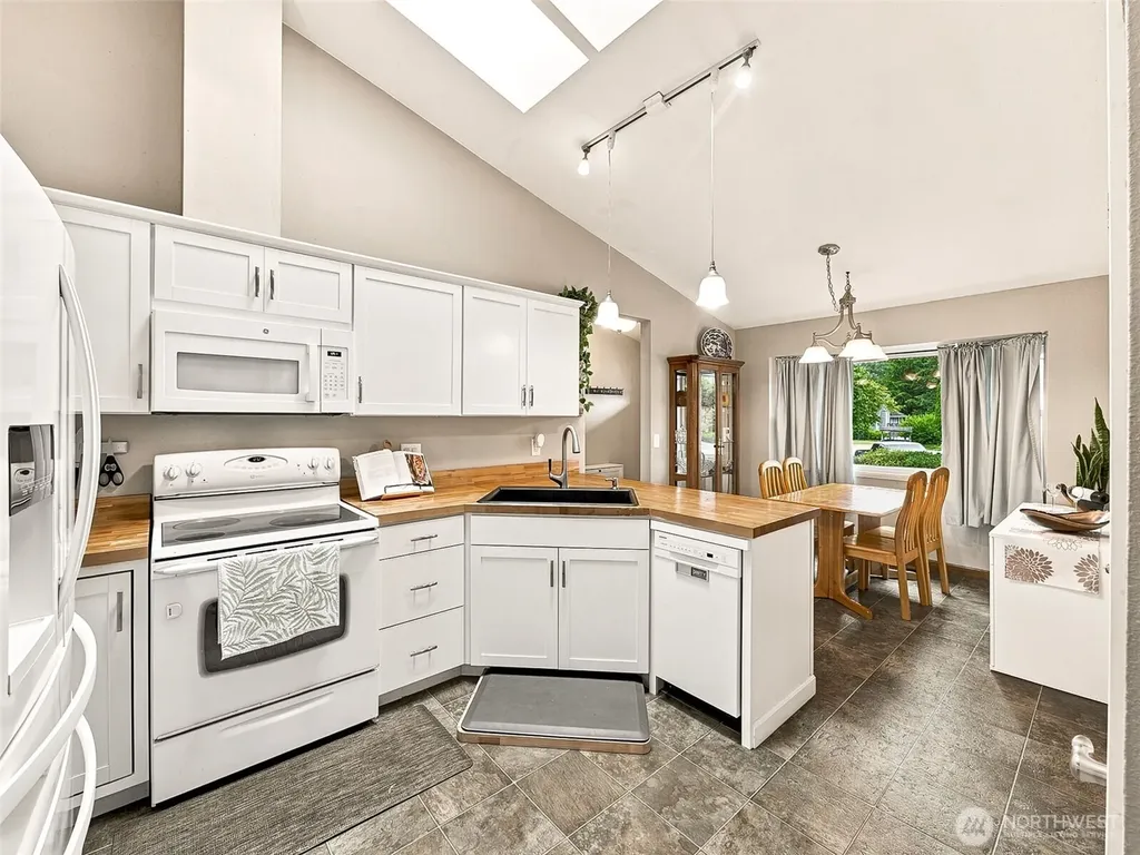 13711 SE 199th Place Renton WA 98058