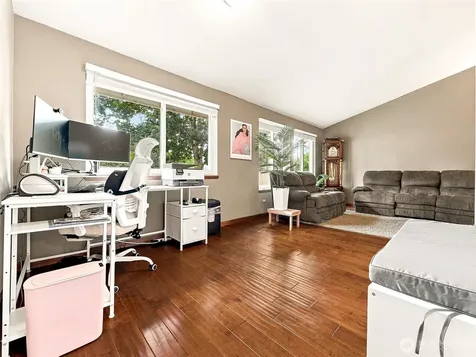 13711 SE 199th Place Renton WA 98058
