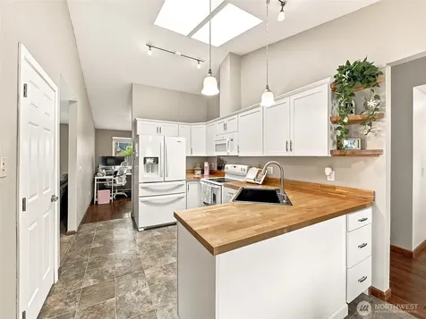 13711 SE 199th Place Renton WA 98058