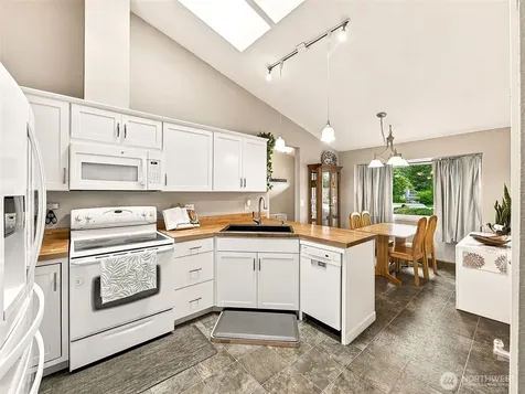 13711 SE 199th Place Renton WA 98058