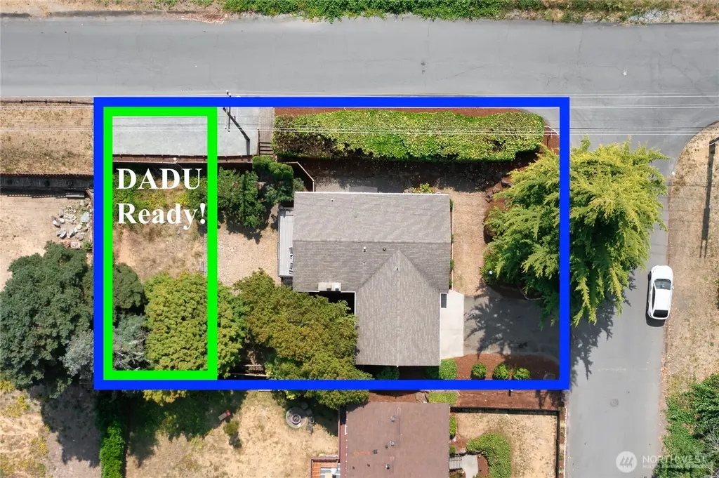 8456 6th Avenue SW Seattle WA 98106