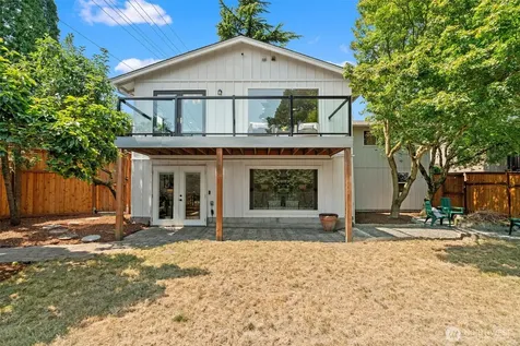8456 6th Avenue SW Seattle WA 98106