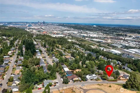 8456 6th Avenue SW Seattle WA 98106