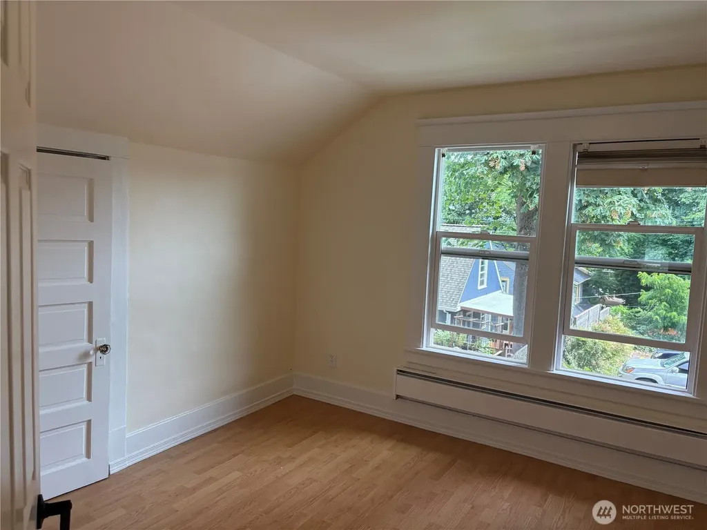 1728 18th Avenue Seattle WA 98122