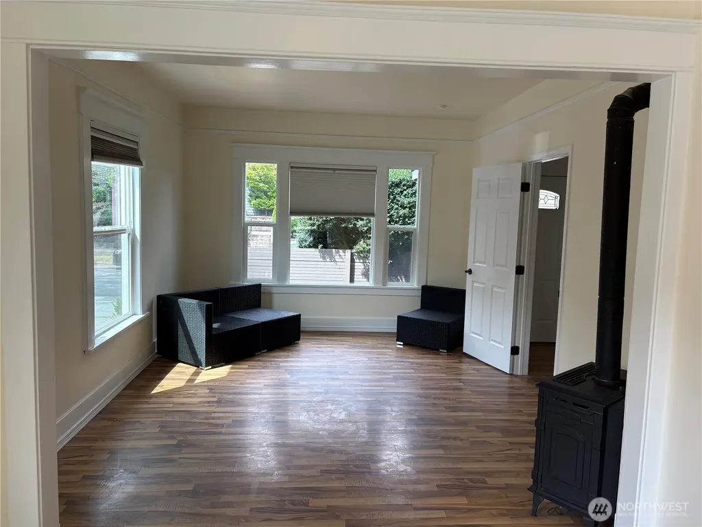 1728 18th Avenue Seattle WA 98122