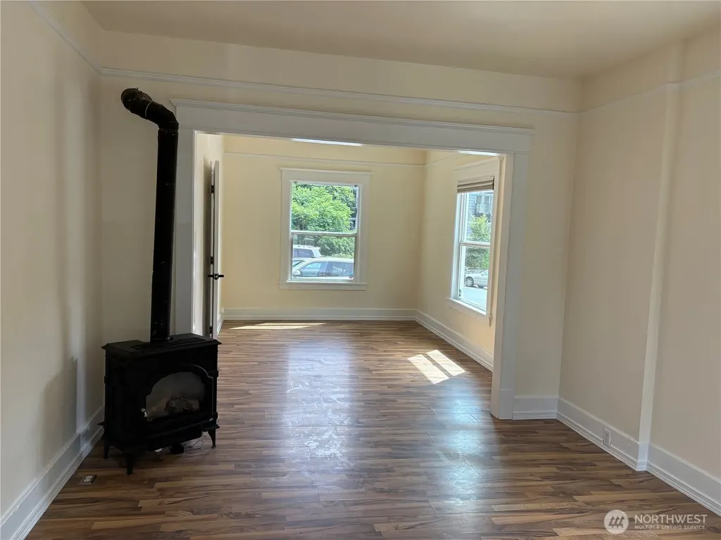 1728 18th Avenue Seattle WA 98122