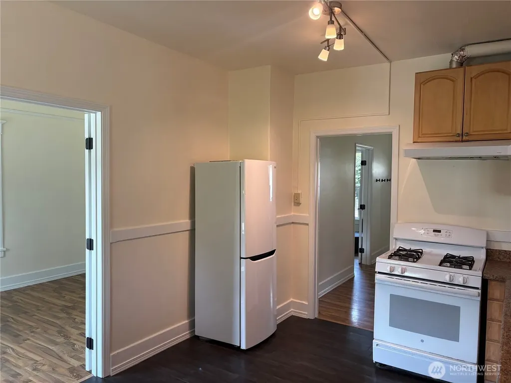 1728 18th Avenue Seattle WA 98122