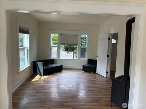 1728 18th Avenue Seattle WA 98122