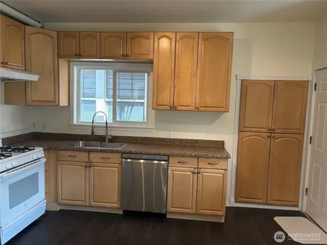 1728 18th Avenue Seattle WA 98122