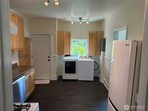 1728 18th Avenue Seattle WA 98122