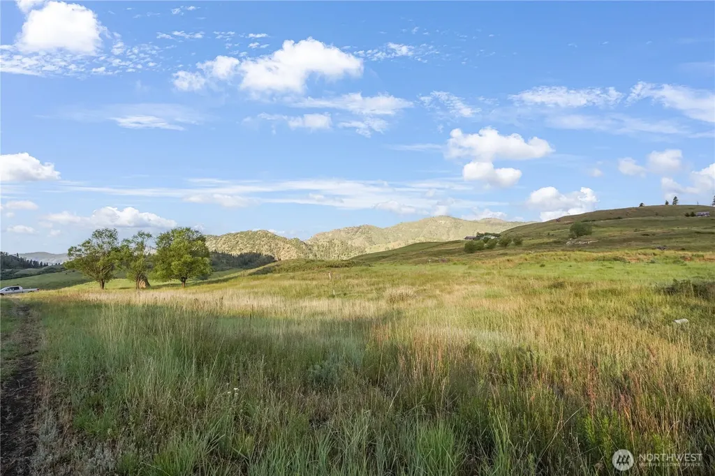 0 Hidden Hills Lane Tonasket WA 98855