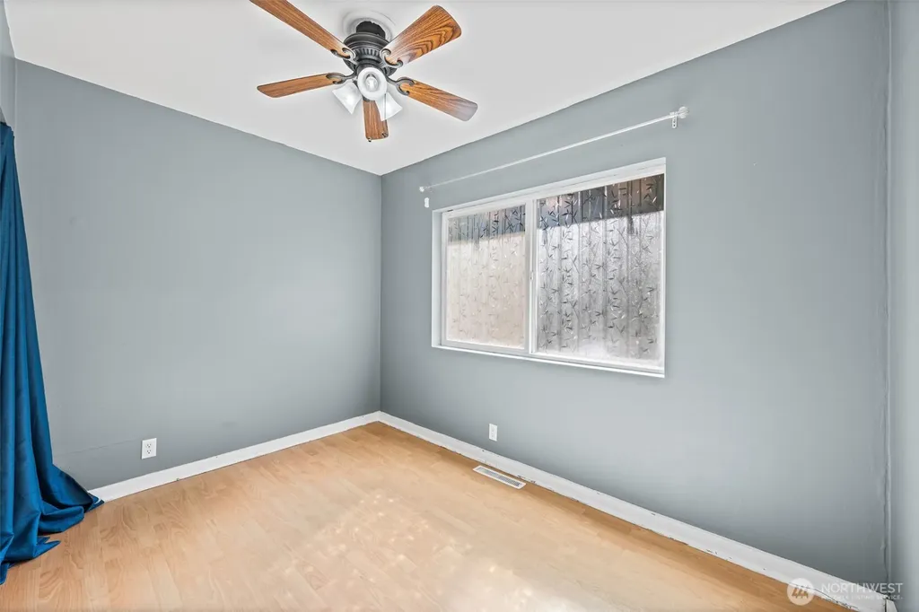 1421 N 32nd Street Renton WA 98056