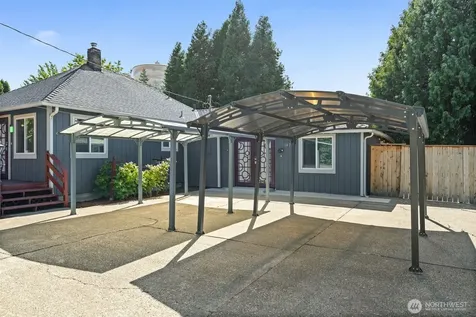 1421 N 32nd Street Renton WA 98056