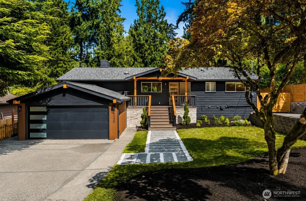 17229 72nd Avenue W Edmonds WA 98026