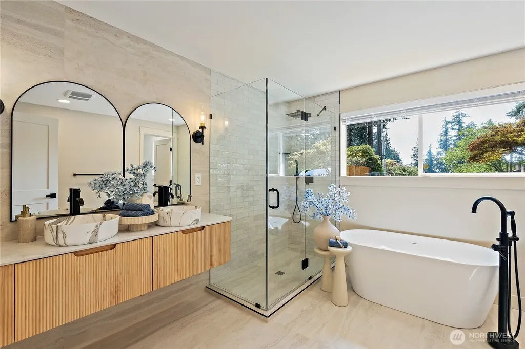 17229 72nd Avenue W Edmonds WA 98026