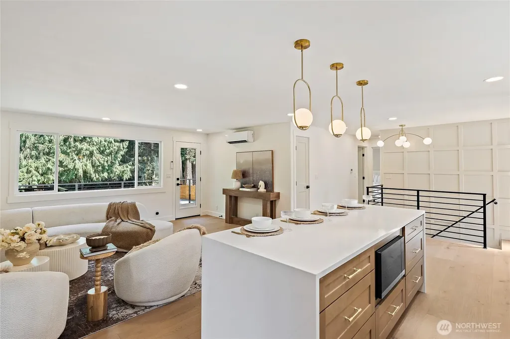 17229 72nd Avenue W Edmonds WA 98026