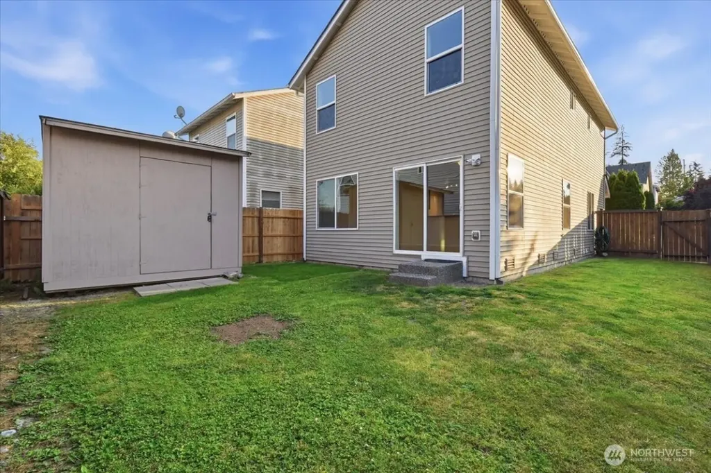 2405 104th Avenue SE Lake Stevens WA 98258