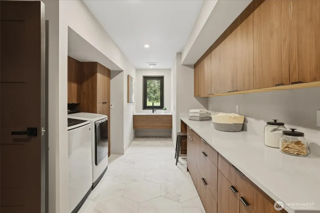 18520 65th Avenue SE Snohomish WA 98296