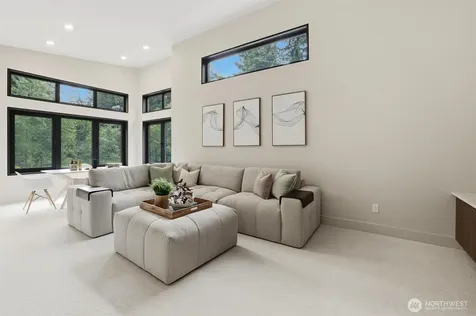 18520 65th Avenue SE Snohomish WA 98296