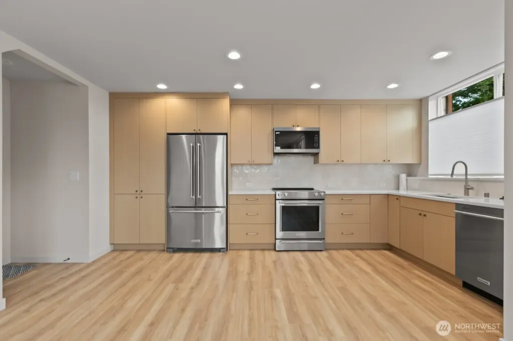 2509 N 42nd Street Seattle WA 98103