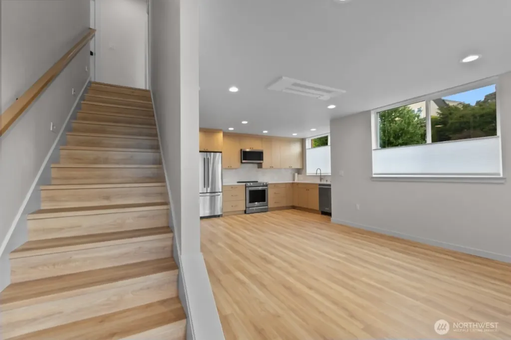 2509 N 42nd Street Seattle WA 98103
