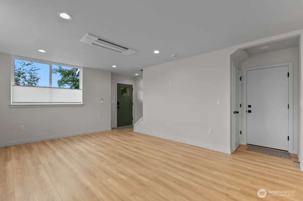 2509 N 42nd Street Seattle WA 98103