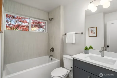 2509 N 42nd Street Seattle WA 98103