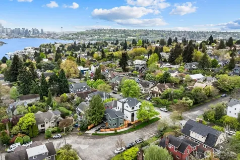 2509 N 42nd Street Seattle WA 98103