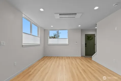 2509 N 42nd Street Seattle WA 98103